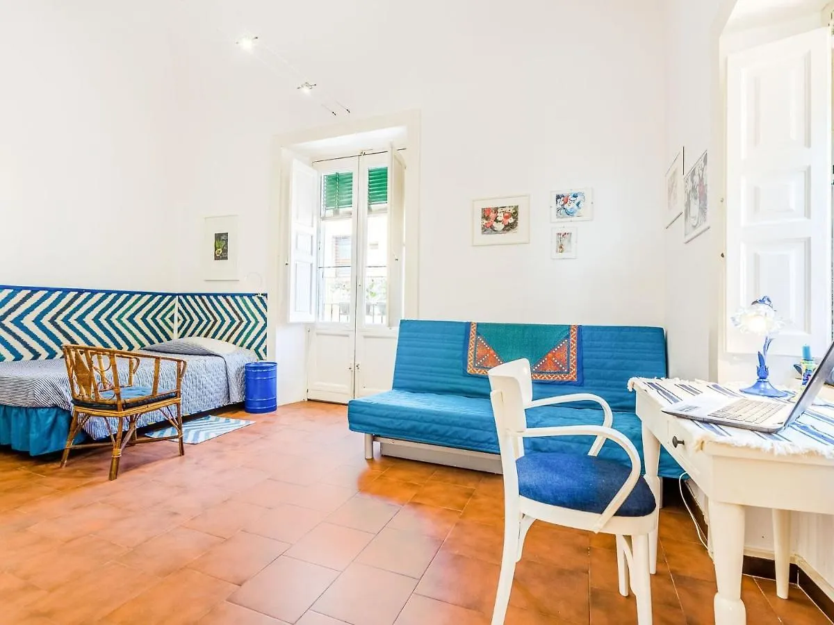 Ancient Residence Overlooking The Sea With Garden Santa Tecla