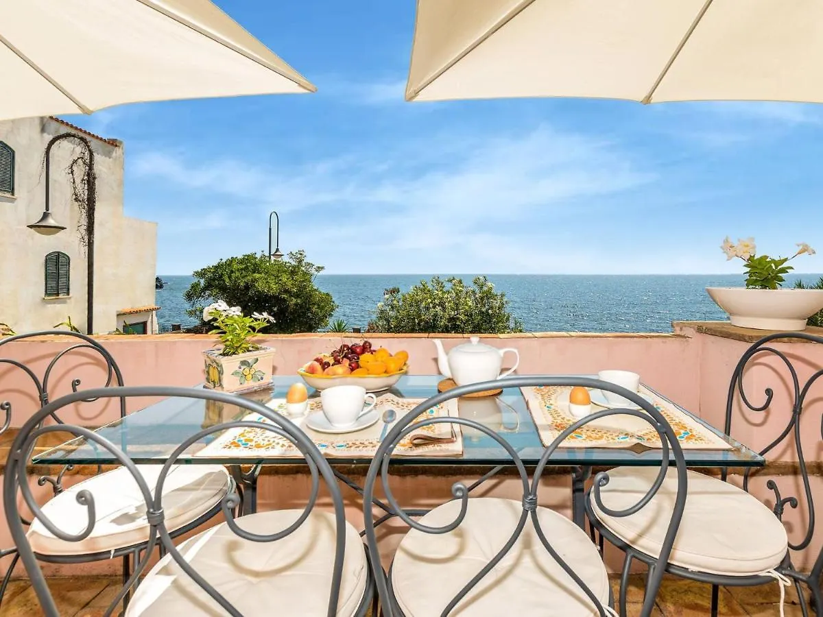 Holiday home Ancient Residence Overlooking The Sea With Garden Santa Tecla